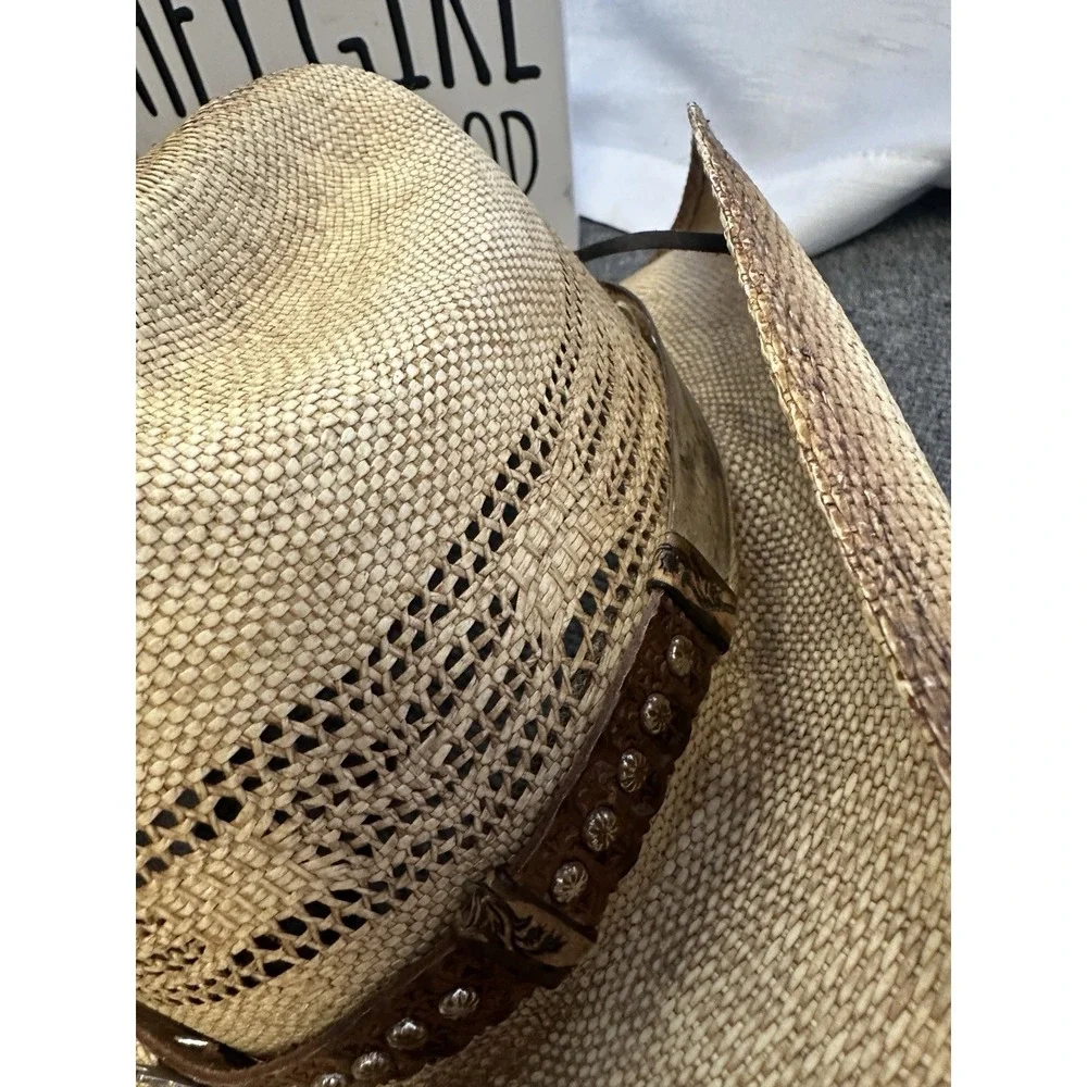 Bullhide straw cowboy